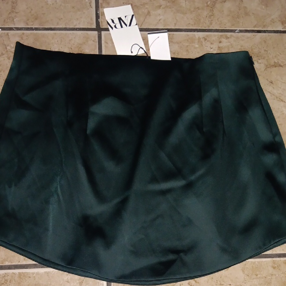 Zara Women's Green Skirt